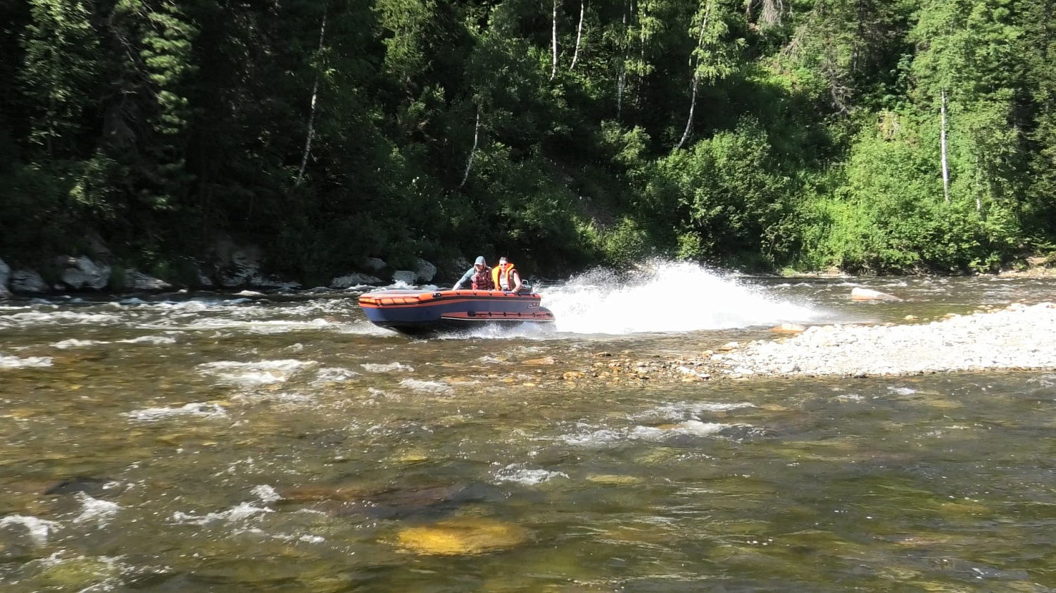 Летние тесты на горной реке Бельсу в Междуреченске
